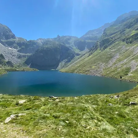 Le Navarre, T2 Familial Bien Equipe En Rdc , En Centre-ville