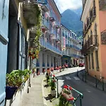 Le Navarre, T2 Familial Bien équipé En Rdc , En Centre-ville * Cauterets