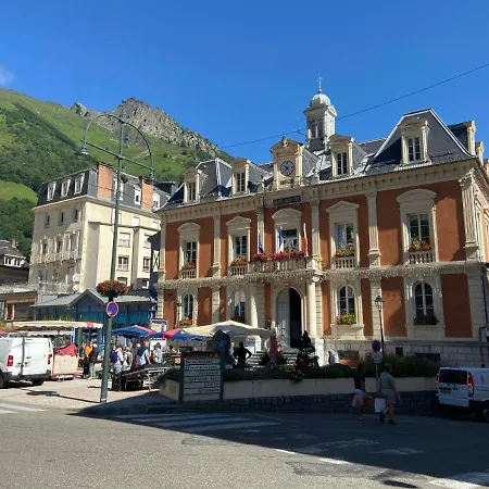 Lägenhet Le Navarre, T2 Familial Bien Equipe En Rdc , En Centre-ville Cauterets
