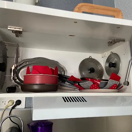 Le Navarre, T2 Familial Bien Equipe En Rdc , En Centre-ville Daire