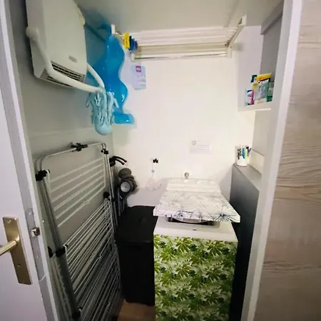 Le Navarre, T2 Familial Bien Equipe En Rdc , En Centre-ville كوتيريه