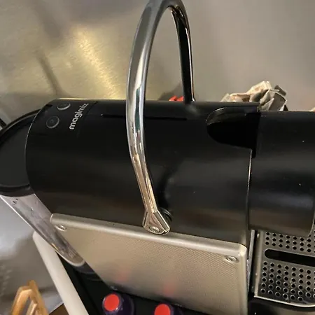 Le Navarre, T2 Familial Bien Equipe En Rdc , En Centre-ville Daire *