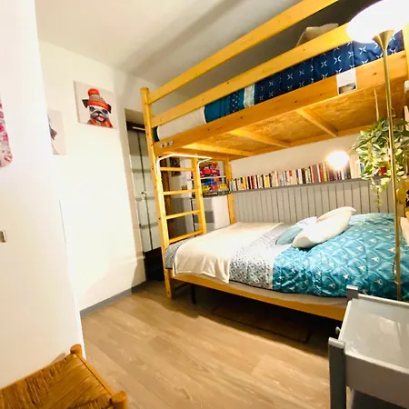 Le Navarre, T2 Familial Bien Equipe En Rdc , En Centre-ville كوتيريه