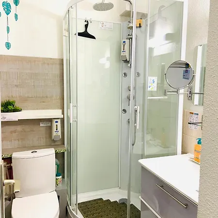 Le Navarre, T2 Familial Bien Equipe En Rdc , En Centre-ville * كوتيريه