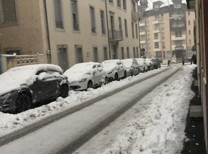 Appartement Le Navarre, T2 Familial Bien Equipe En Rdc , En Centre-ville